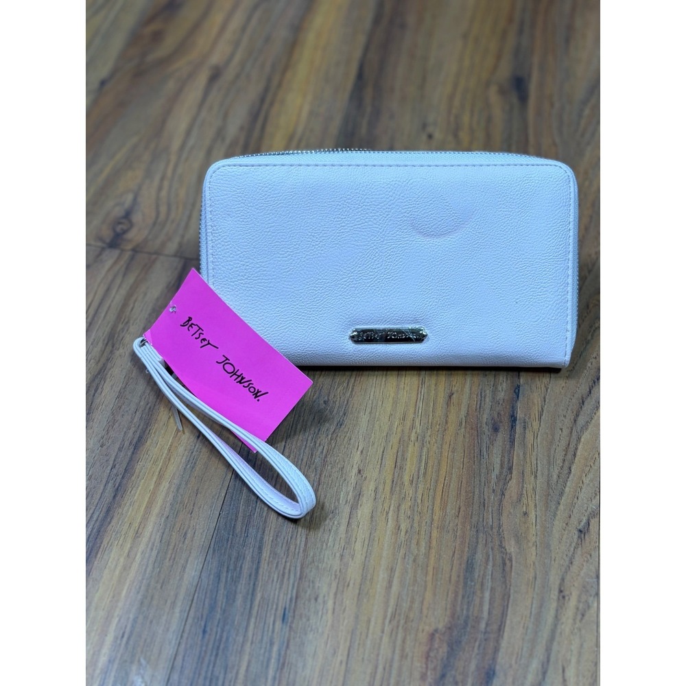 Betsey Johnson Zia Pink Bow Heart Wristlet Wallet Faux Leather NWT